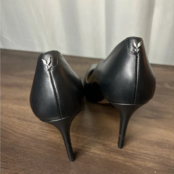 J.Renee black heels size 11 Brand New Condition - Picture 6 of 9